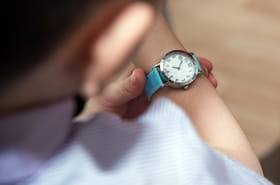 Quelle est l'heure exacte en France&nbsp;? Apr&egrave;s le changement d'heure, il faut r&eacute;gler sa montre