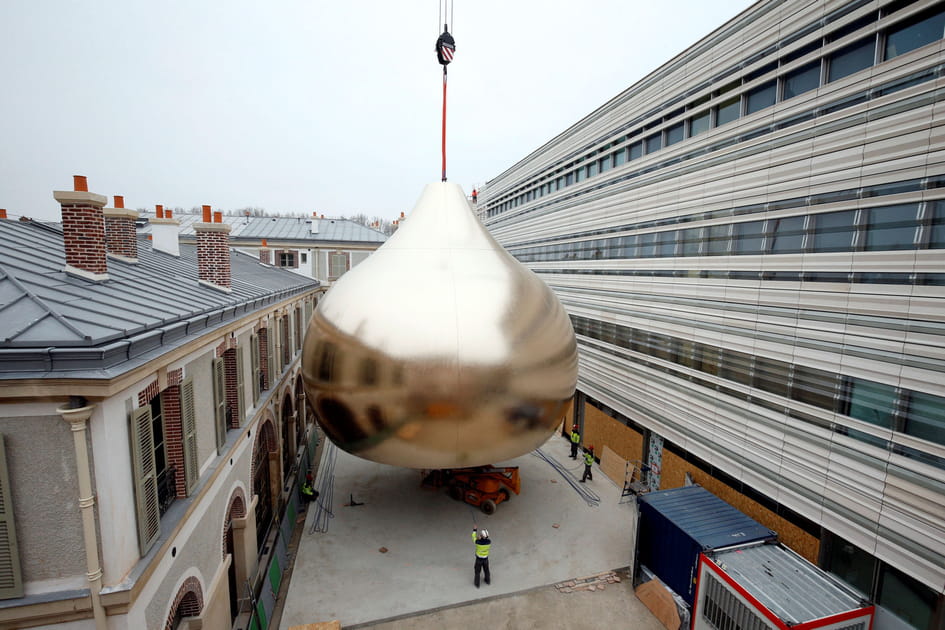 8&nbsp;tonnes assembl&eacute;es au sol