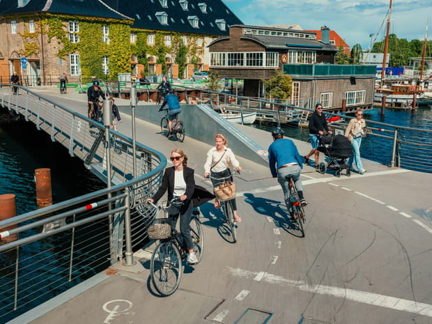 20 expériences à ne pas rater dans la ville du "hygge", Copenhague : Découvrir Copenhague à vélo