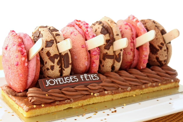 La recette créative de la bûche de macarons pour Noël