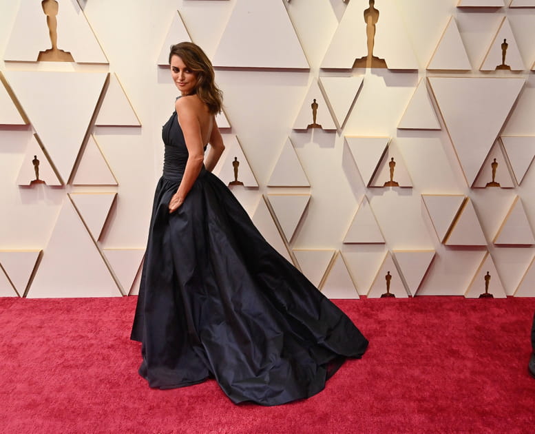 Pen&eacute;lope Cruz radieuse sur le tapis rouge