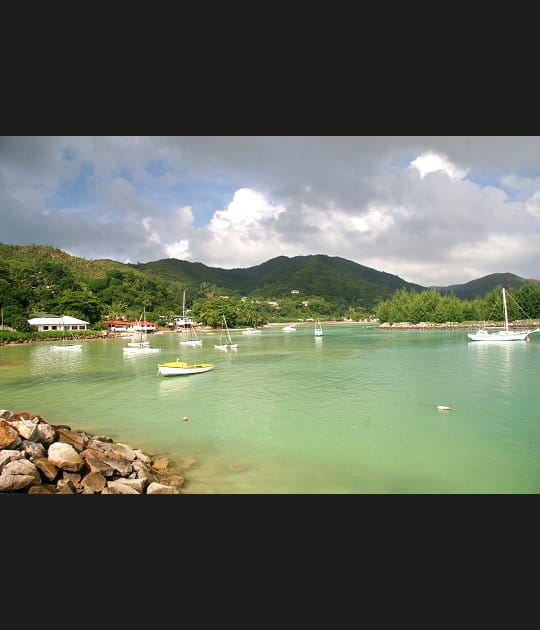 Bateaux sur Praslin