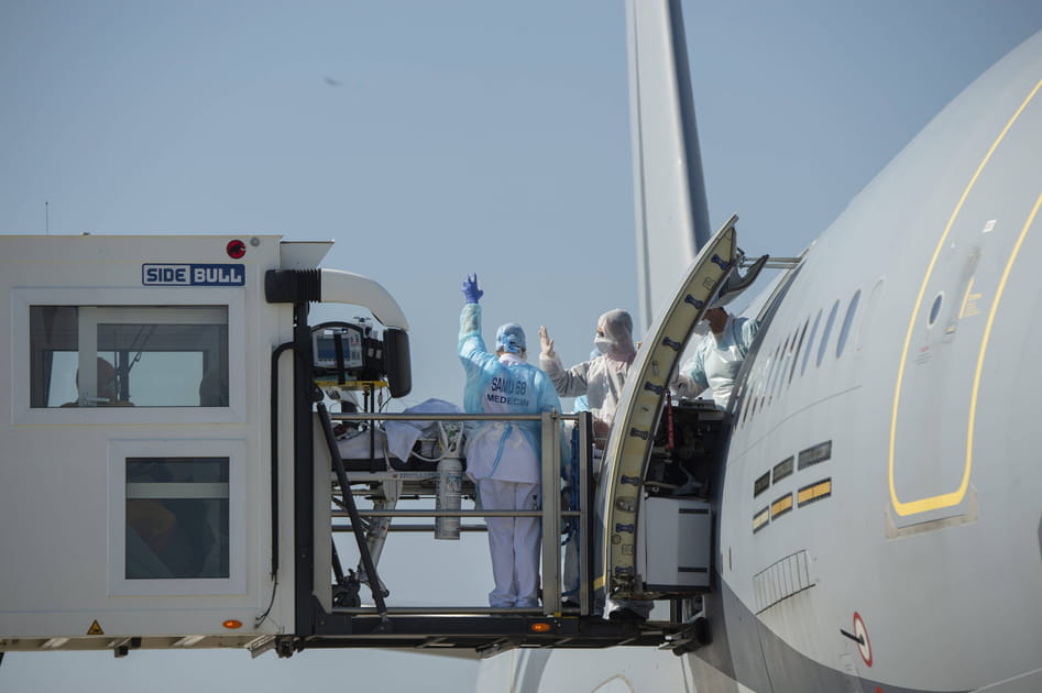Transfert de patient par avion militaire