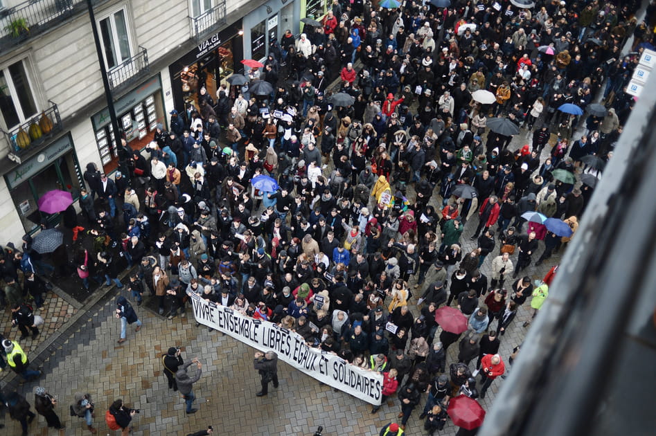 A Nantes pr&egrave;s de 75 000 personnes