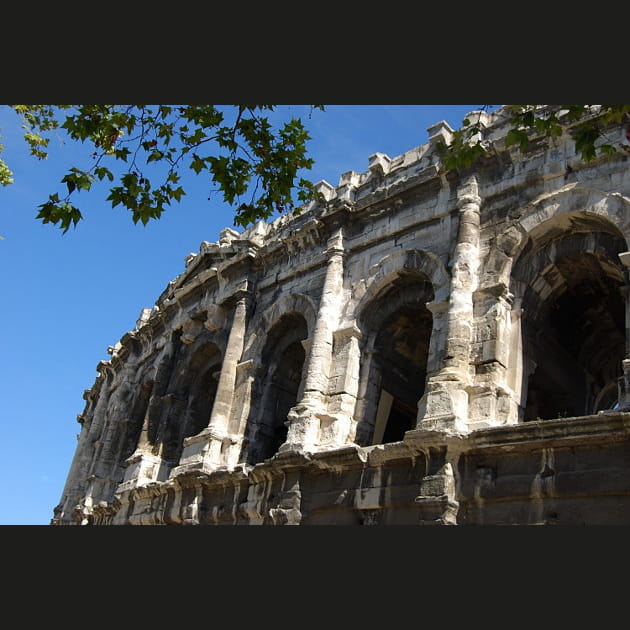 N&icirc;mes