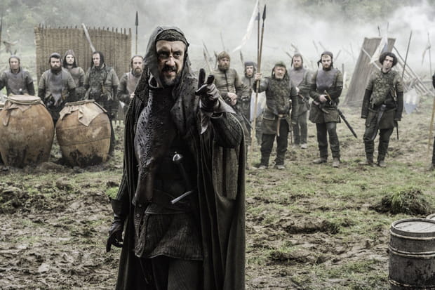 Les Frey menacent Brynden Tully