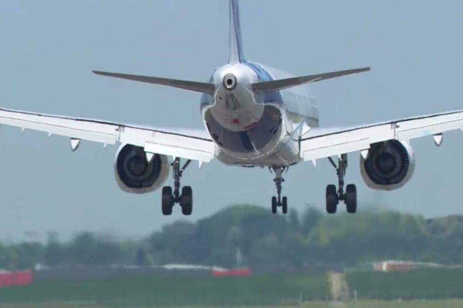 L'astuce pour diff&eacute;rencier un Boeing 757&nbsp;d'un Airbus A321&nbsp;en un coup d'&oelig;il