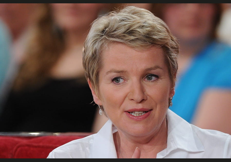 &Eacute;lise Lucet : 10&nbsp;000&nbsp;euros par mois