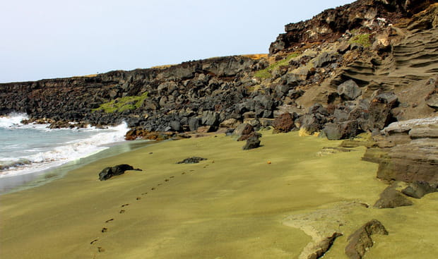 Mahana Bay, la plage couleur olive