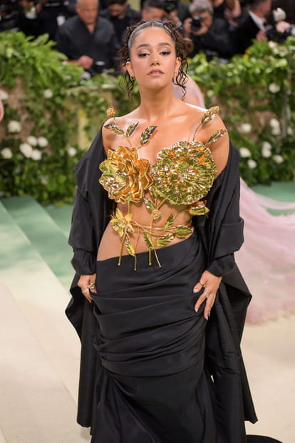 Léna Mahfouf fait une apparition au Met Gala