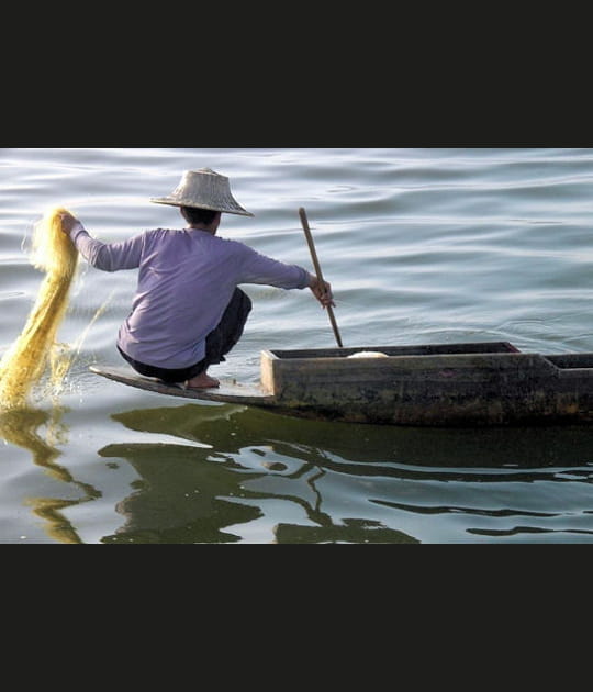 Barque de p&ecirc;che tha&iuml;landaise