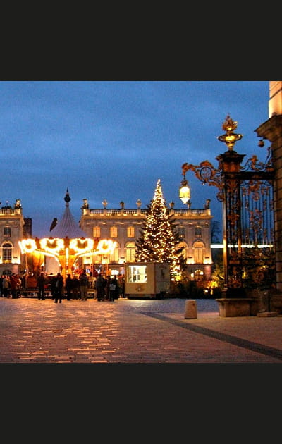 Saint-Nicolas et la boule de No&euml;l lorraine