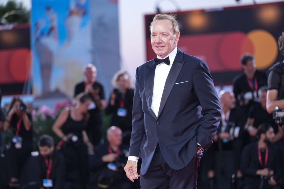 Kevin Spacey fait une &eacute;tonnante apparition &agrave; Venise