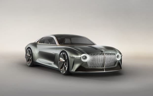 Une calandre lumineuse sur la Bentley EXP 100 GT