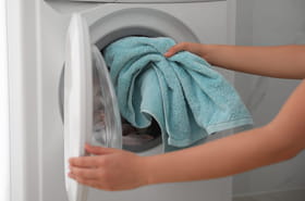 Les serviettes ne doivent pas &ecirc;tre lav&eacute;es toutes les semaines ou tous les 15&nbsp;jours&nbsp;: un expert donne le bon moment