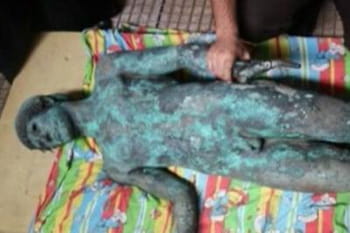 Zapping TV : 250 millions d'euros pour une statue pêchée en mer !