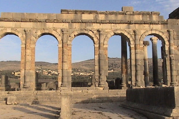 Sous la grandeur de Rome