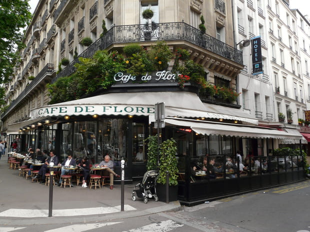 Le café de Flore, Simone de Beauvoir et Jean-Paul Sartre