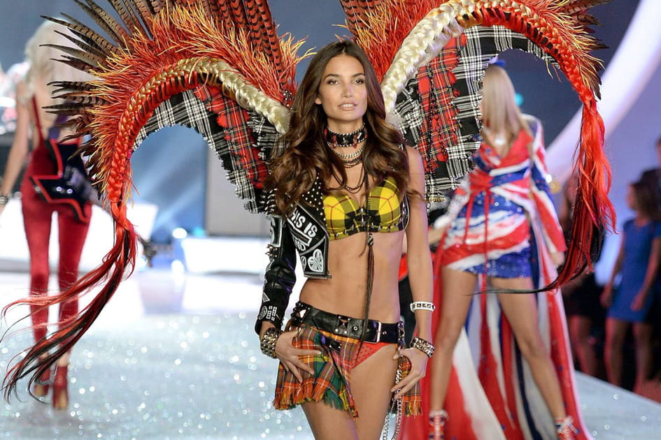 Lily aldridge revisite le kilt
