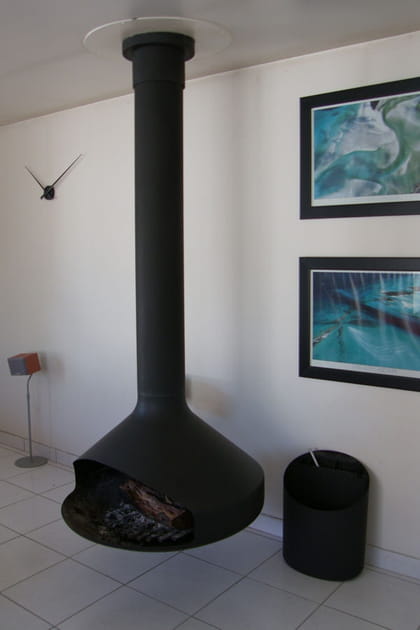 Une chemin&eacute;e moderne