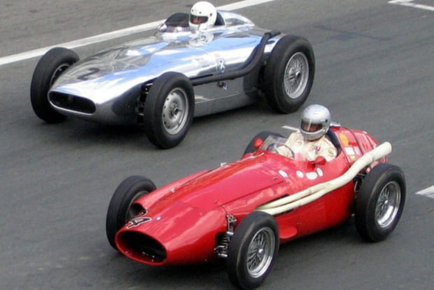 Doublé par son double