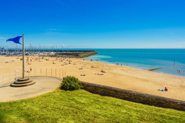 Le port et la plage de la Noëveillard