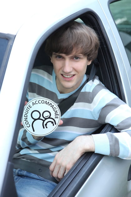 Les jeunes conducteurs peuvent passer la conduite accompagn&eacute;e
