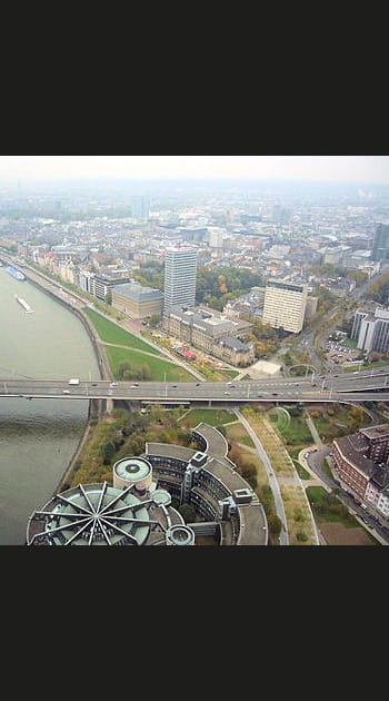 6e&nbsp;: Dusseldorf, Allemagne
