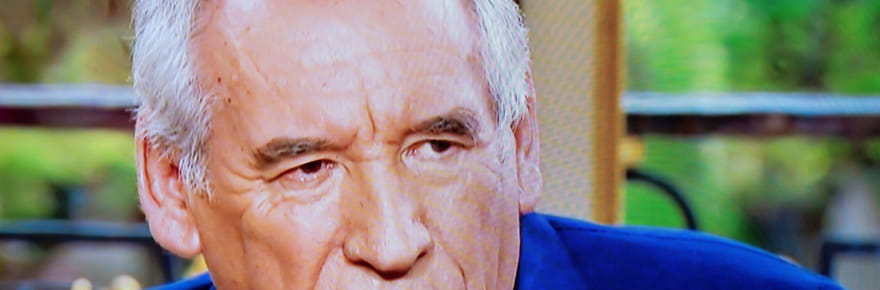 Vote de confiance, en direct&nbsp;: le plan du camp pr&eacute;sidentiel mis &agrave; mal par Bayrou