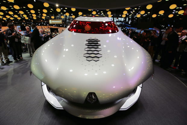 L'entrée d'air sur le capot