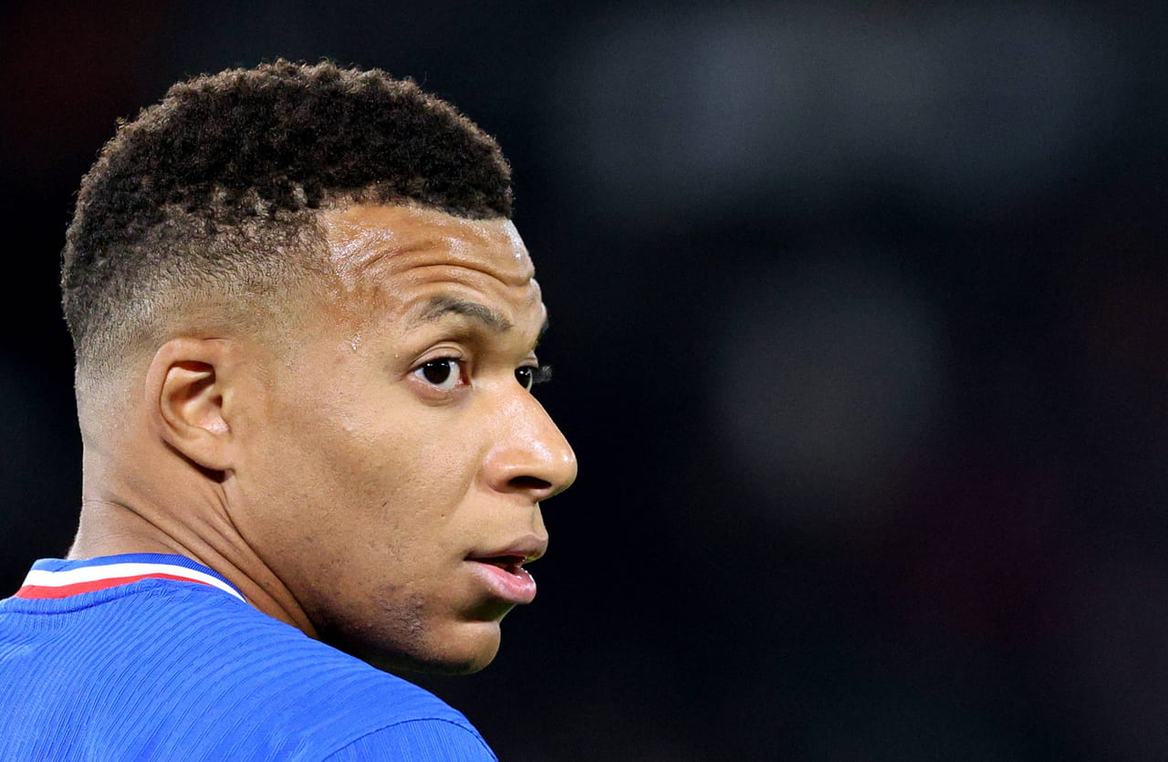 "Il y a des choses bien plus importantes" : l'hommage aux victimes du 13 novembre plutôt que la Coupe du monde, Mbappé livre un message