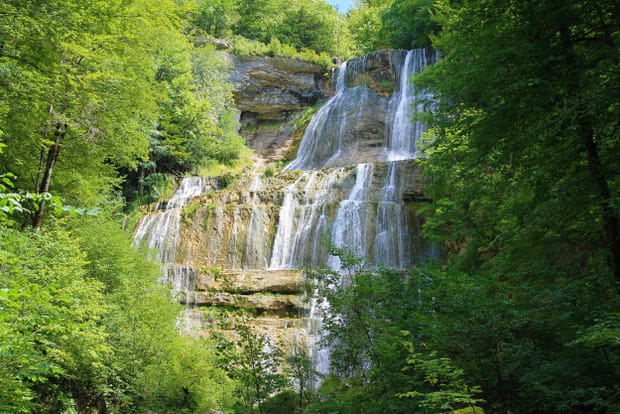 Les cascades du Hérisson, un spectacle de 31 sauts et 7 cascades