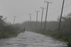 Ouragan Melissa en direct&nbsp;: des dizaines de morts, la Jama&iuml;que Cuba et les Bahamas cible de &quot;vents destructeurs&quot;