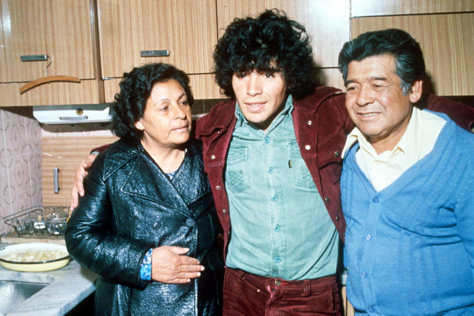Diego Maradona, une vie d'exc&egrave;s entre ombre et lumi&egrave;re