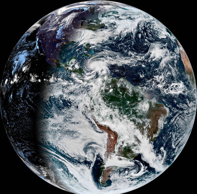 Au centre de cette image stup&eacute;fiante, l'ouragan M&eacute;lissa