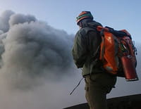 Odyssées volcaniques, quand la terre gronde : L'île de feu