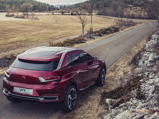 Une déesse haut-perchée