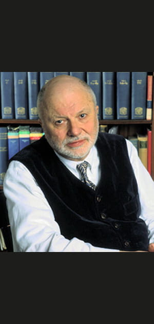 20e. ex aequo Geoffrey Hill