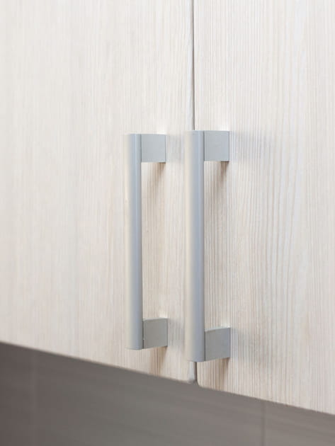 Changer les portes de placard de cuisine