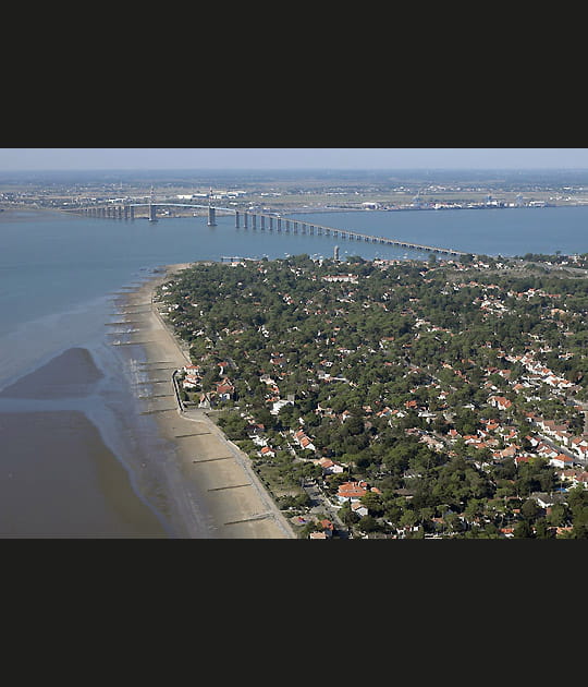 Saint-Br&eacute;vin et le pont de Saint-Nazaire