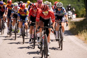 DIRECT. Tour de France femmes 2025&nbsp;: Wiebes domine le sprint et remporte la 3e &eacute;tape, Vos reprend le jaune, le classement