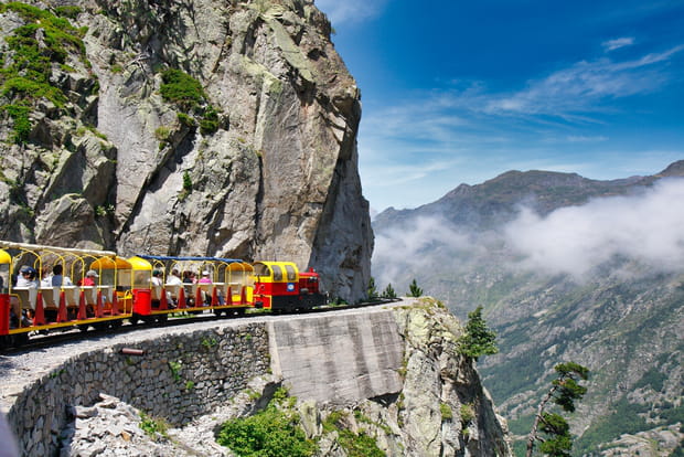 Le Train d'Artouste, montez à bord du petit train le plus haut d'Europe