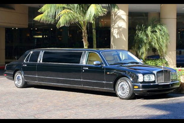 Les voitures de Michael Jackson vendues aux enchères