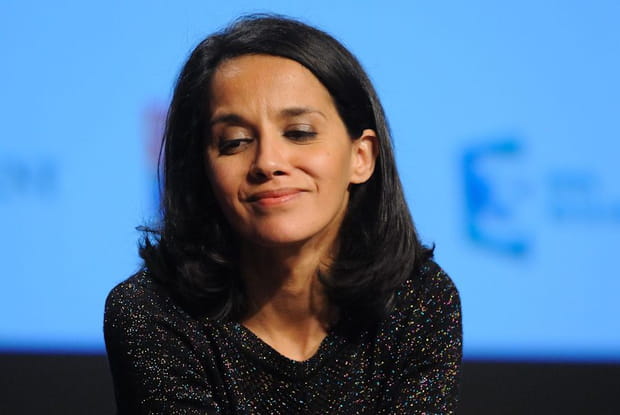 Sophia Aram rame face à Michel Cymes
