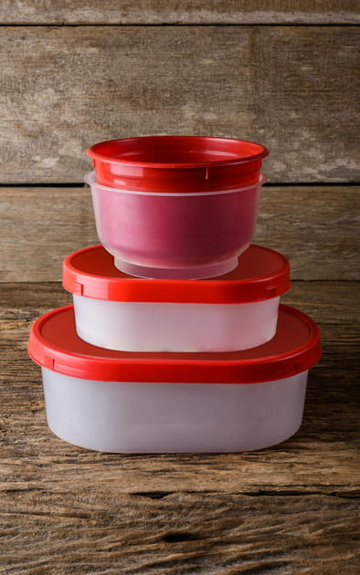 Les vieilles bo&icirc;tes en plastique