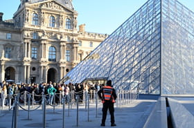 Vol du Louvre&nbsp;: deux mises en examen, les bijoux introuvables&hellip; le point sur l'enqu&ecirc;te du &quot;Casse du si&egrave;cle&quot;