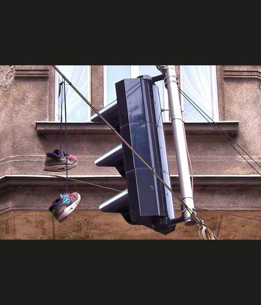 Chaussures suspendues