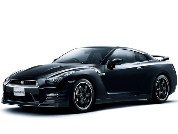 Nissan GT-R