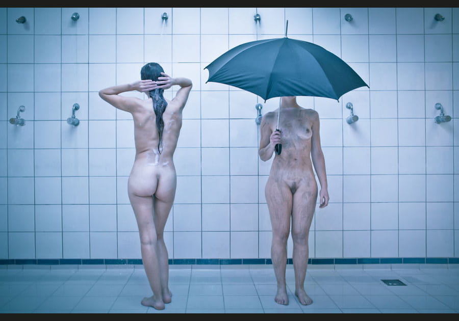 Portraits cach&eacute;s