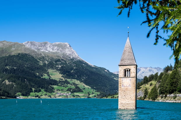 L'église engloutie du lac de Resia, en Italie